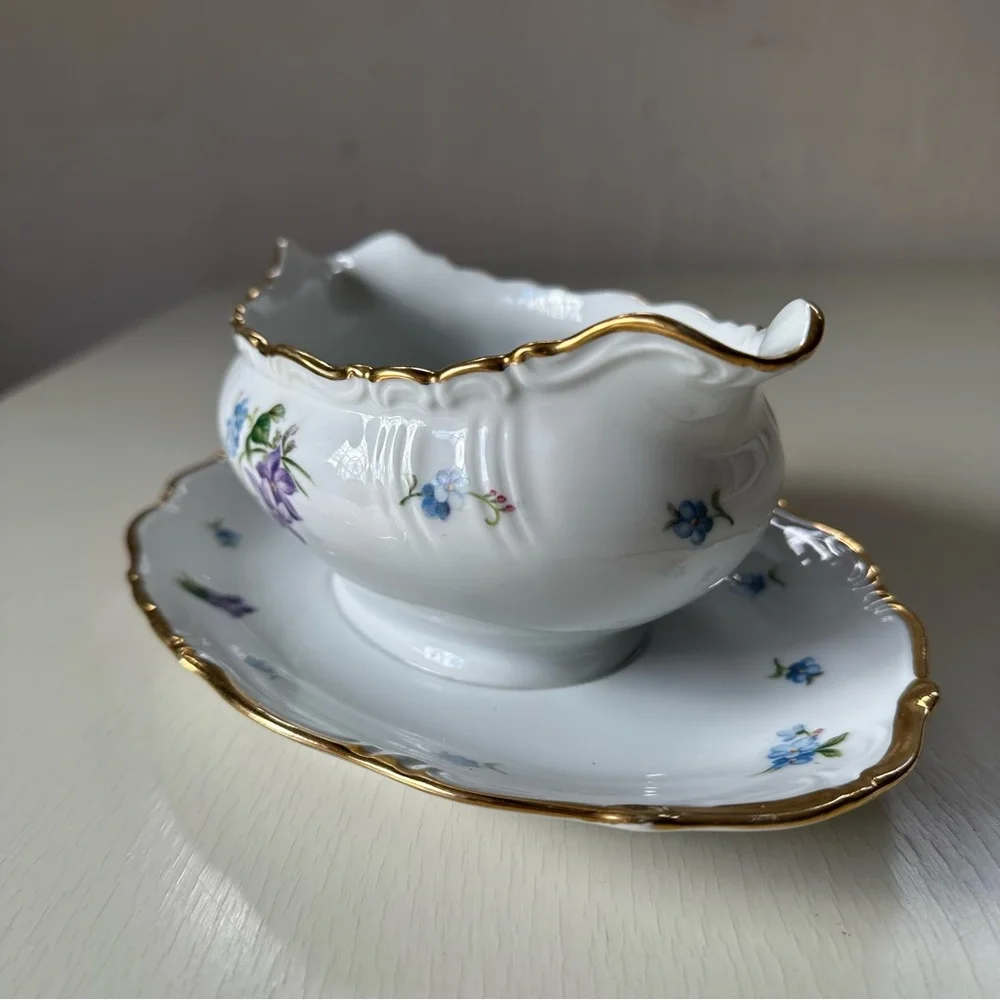 Spring Garden Gravy Boat with Attached Underplate Japan